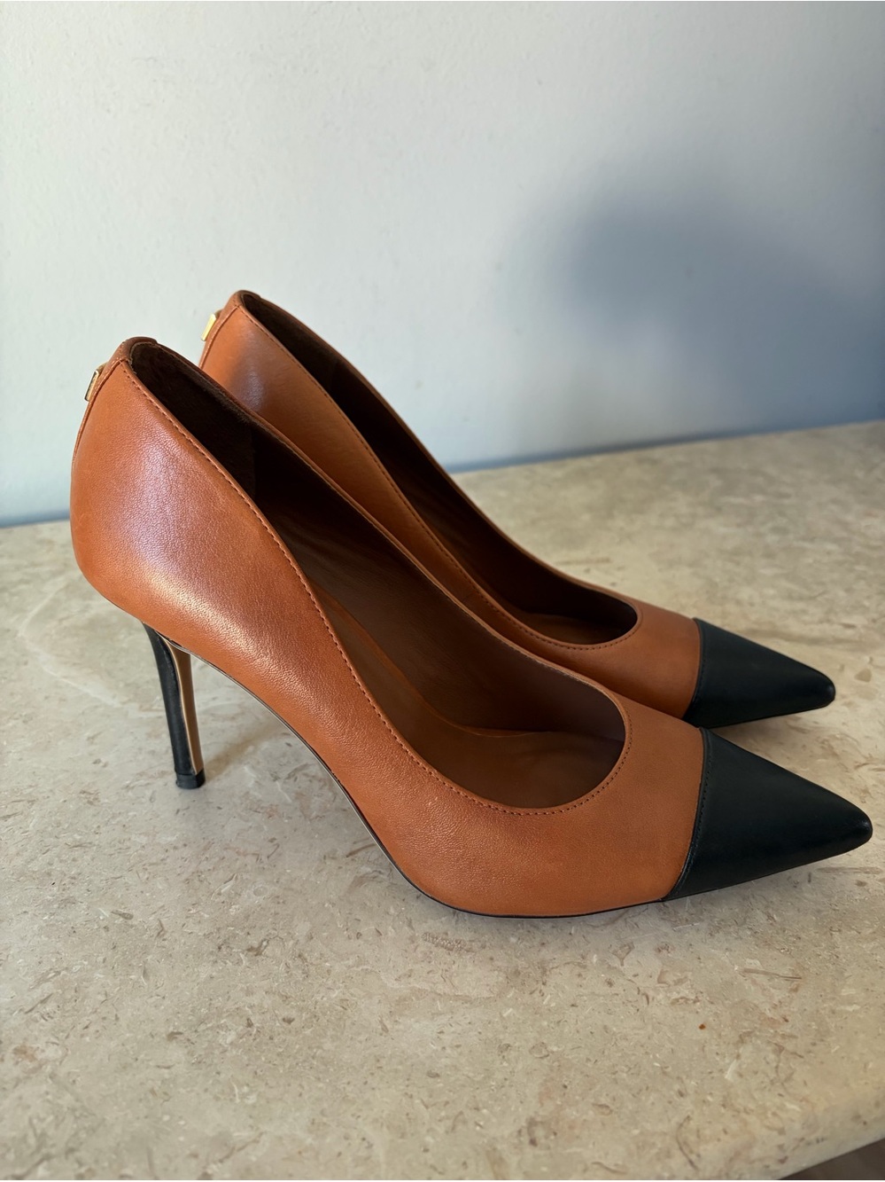 Lauren Ralph Lauren Lindella Pointed Cap Toe Pumps Size 6.5 Brown Black Heels